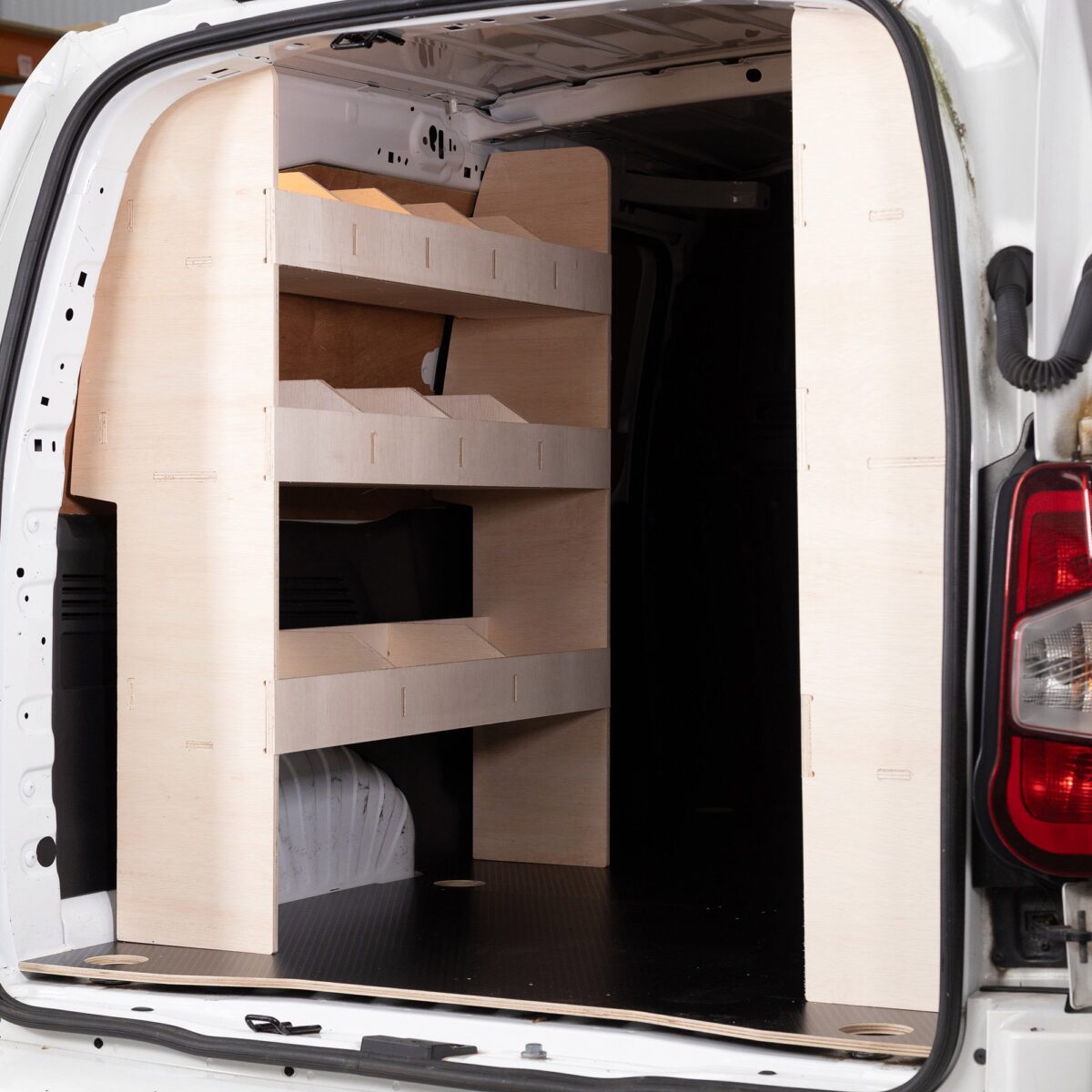 Renault Kangoo L2 (Maxi) 2022+ Scaffali doppi posteriori - immagine 2