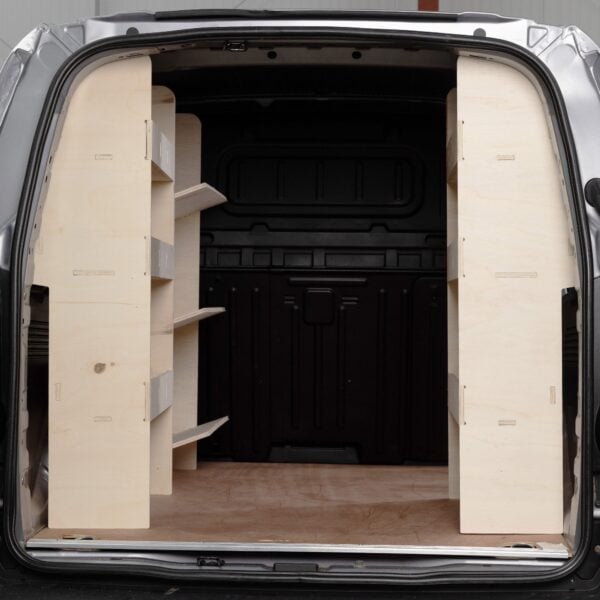 Scaffalatura Volkswagen Caddy L1 2021+ – Tripla Unità con Scaffale Porta Attrezzi in Compensato - immagine 3