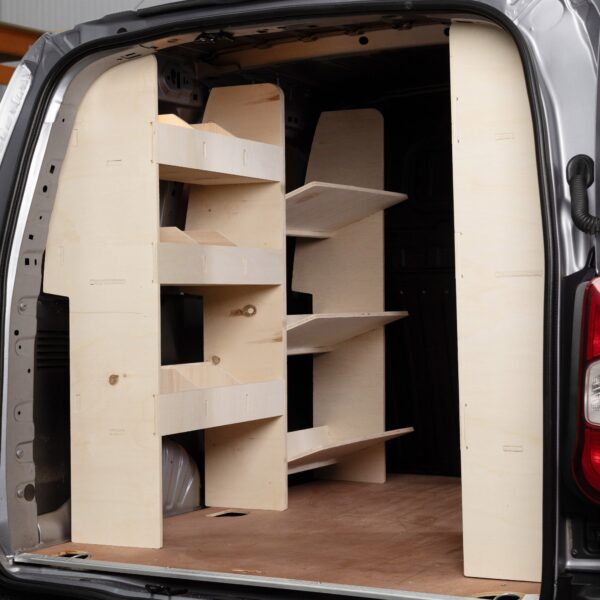 Scaffalatura Volkswagen Caddy L1 2021+ – Tripla Unità con Scaffale Porta Attrezzi in Compensato - immagine 4