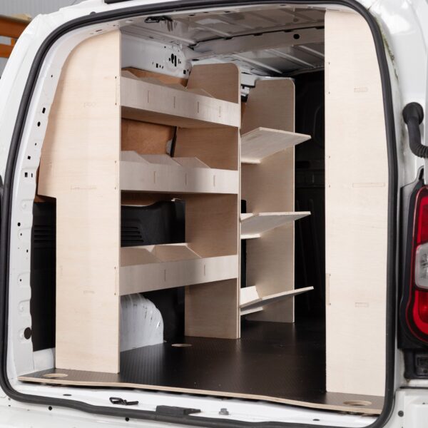 Scaffalatura Volkswagen Caddy L2 2021+ – Tripla Unità con Scaffale Porta Attrezzi in Compensato - immagine 2