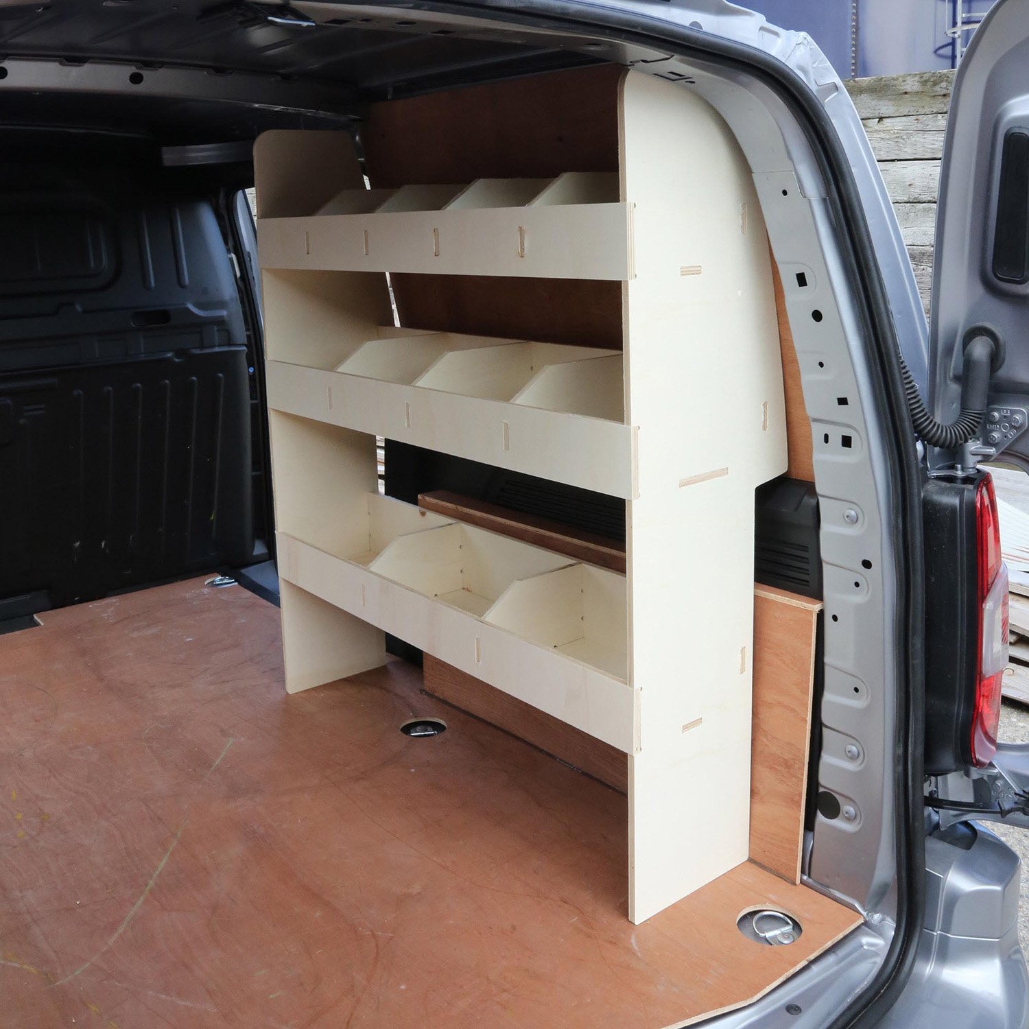 XBCPP-006-1.jpg Scaffalatura Volkswagen Caddy L2 2021+ Scaffalatura lato passeggero in Compensato - immagine 1